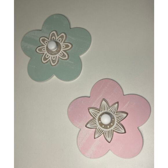 Set of 2 Flower Wall Hooks - Picture 1 of 6